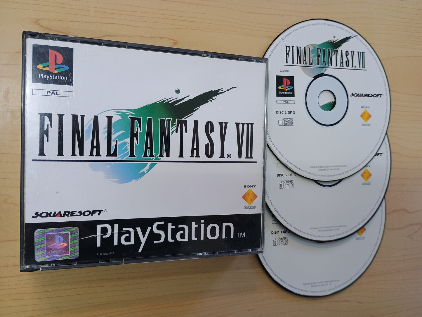 Final Fantasy VII - boxed no ins
