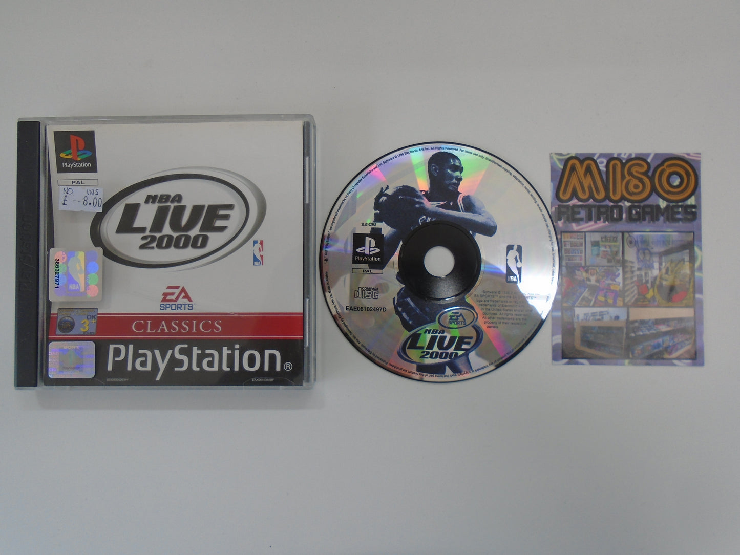 NBA Live 2000 - boxed no ins